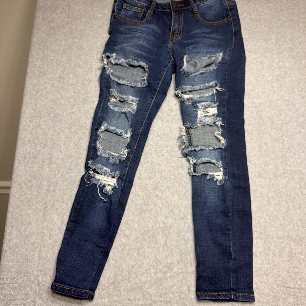 Machine Nouvelle Mode Size 28 (5) Jeans Embelished Skinny